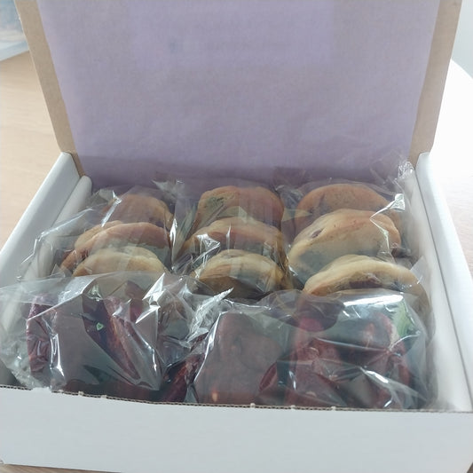 Gift Box -  12 Mini Cookies